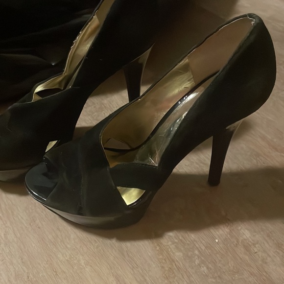 Platform Heels - Picture 2 of 2